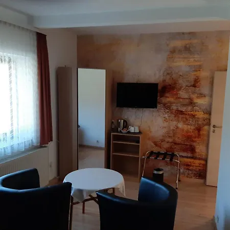 Zur Linde Guest house Gebsattel