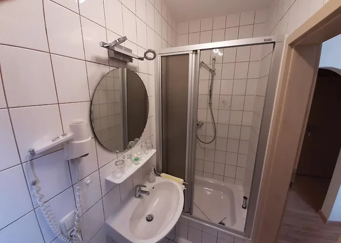 Zur Linde Casa de hóspedes Gebsattel